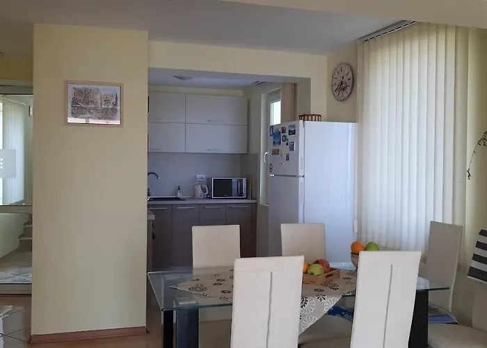 Byala Grape House بيت للعطل *