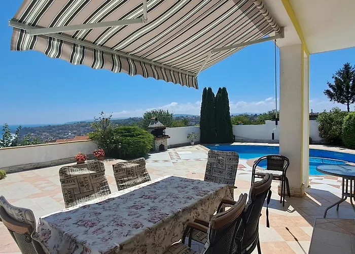 Byala Grape House Holiday home *